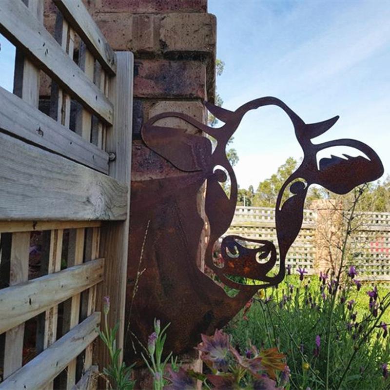 Outdoor garden farm peeping goat metal artwork interior decoration (meaning pastoral, natural and friendly)