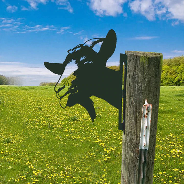 Outdoor garden farm peeping goat metal artwork interior decoration (meaning pastoral, natural and friendly)