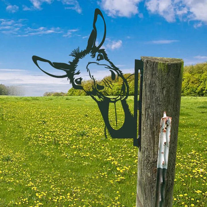 Outdoor garden farm peeping goat metal artwork interior decoration (meaning pastoral, natural and friendly)
