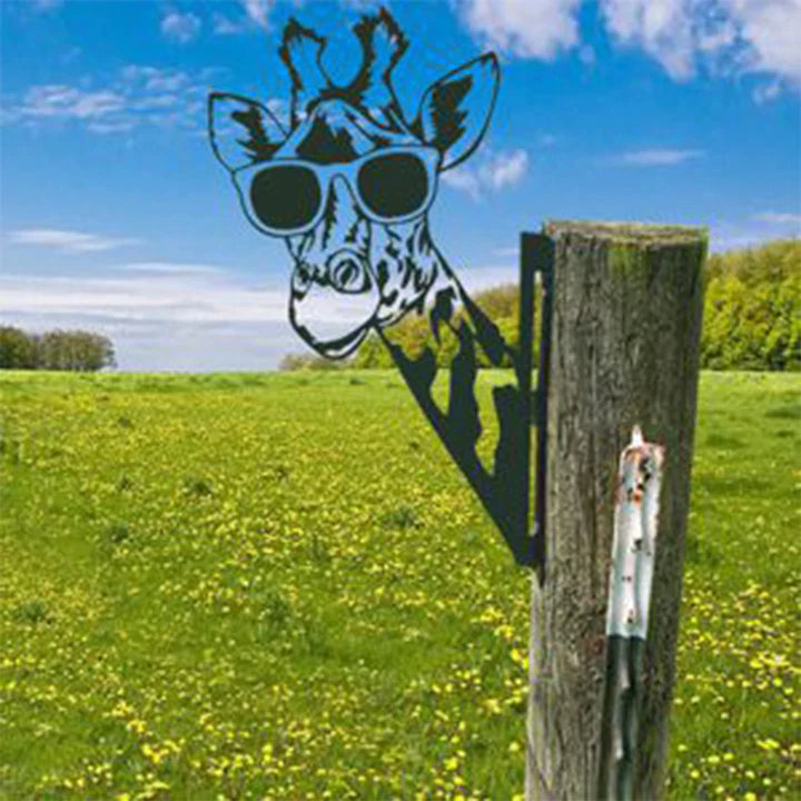 Outdoor garden farm peeping goat metal artwork interior decoration (meaning pastoral, natural and friendly)
