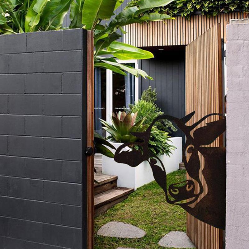Outdoor garden farm peeping goat metal artwork interior decoration (meaning pastoral, natural and friendly)