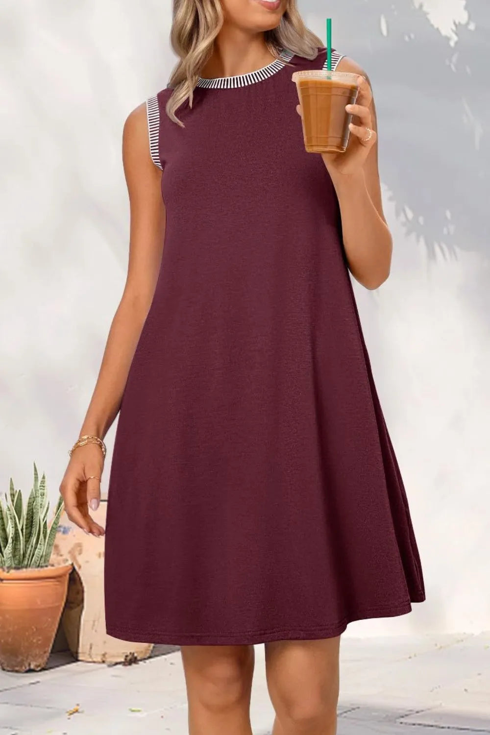 💃Women's Casual Sleeveless Crew Neck Midi Dress