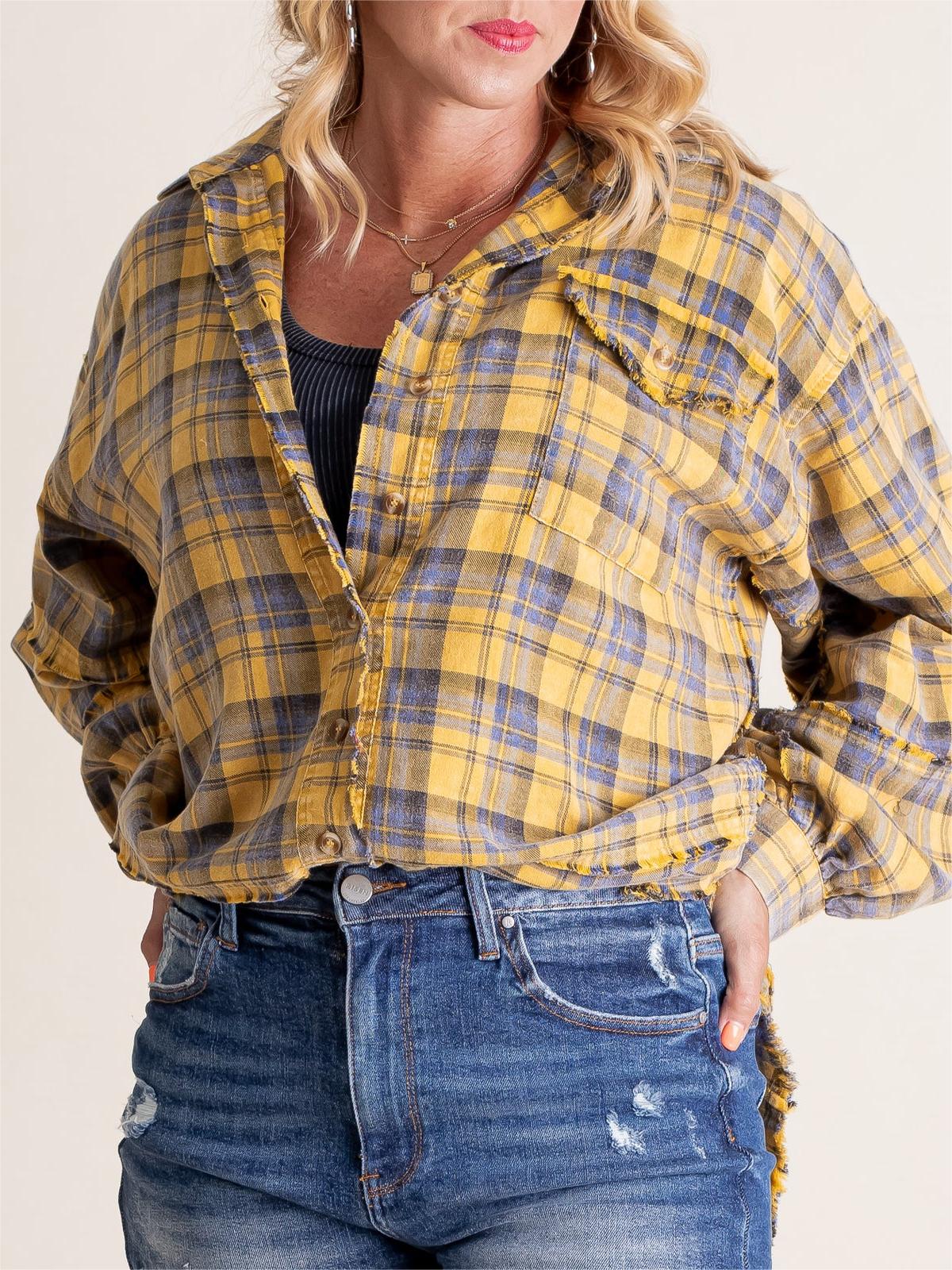 👚Women's Seams Raw Edge Washed Oversized Shirt Jacket with Pockets