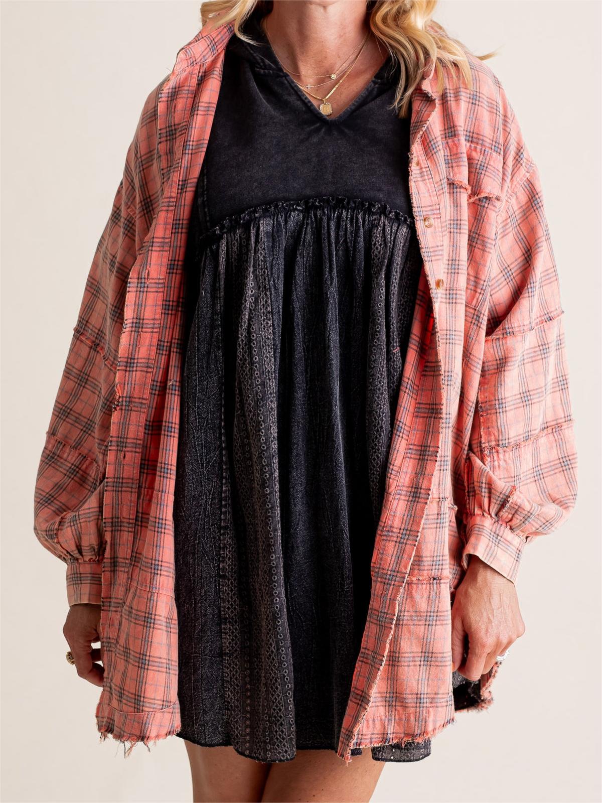👚Women's Seams Raw Edge Washed Oversized Shirt Jacket with Pockets
