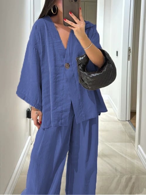 Solid color two-piece suit