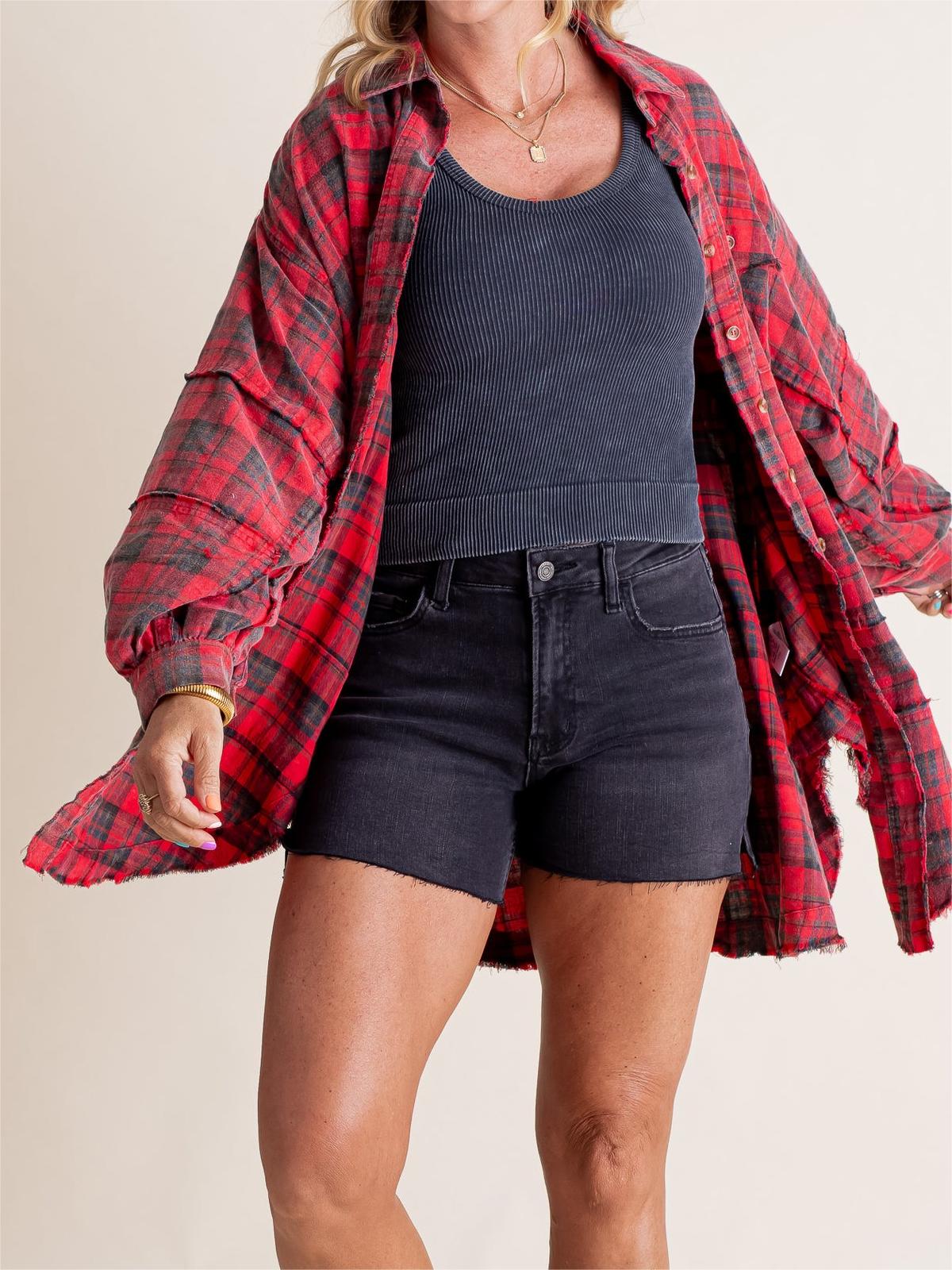 👚Women's Seams Raw Edge Washed Oversized Shirt Jacket with Pockets