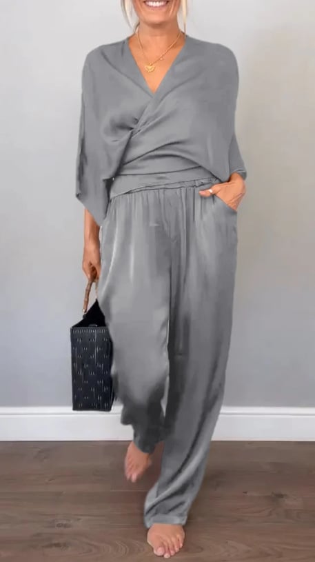 Women's V-neck Casual Comfortable Satin Suit💖Buy 2 Sets Free Shipping