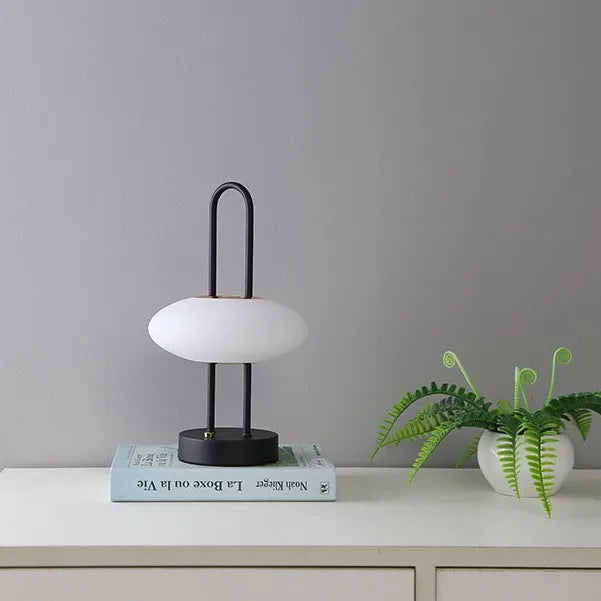 Stylish Design Sense Table Lamp